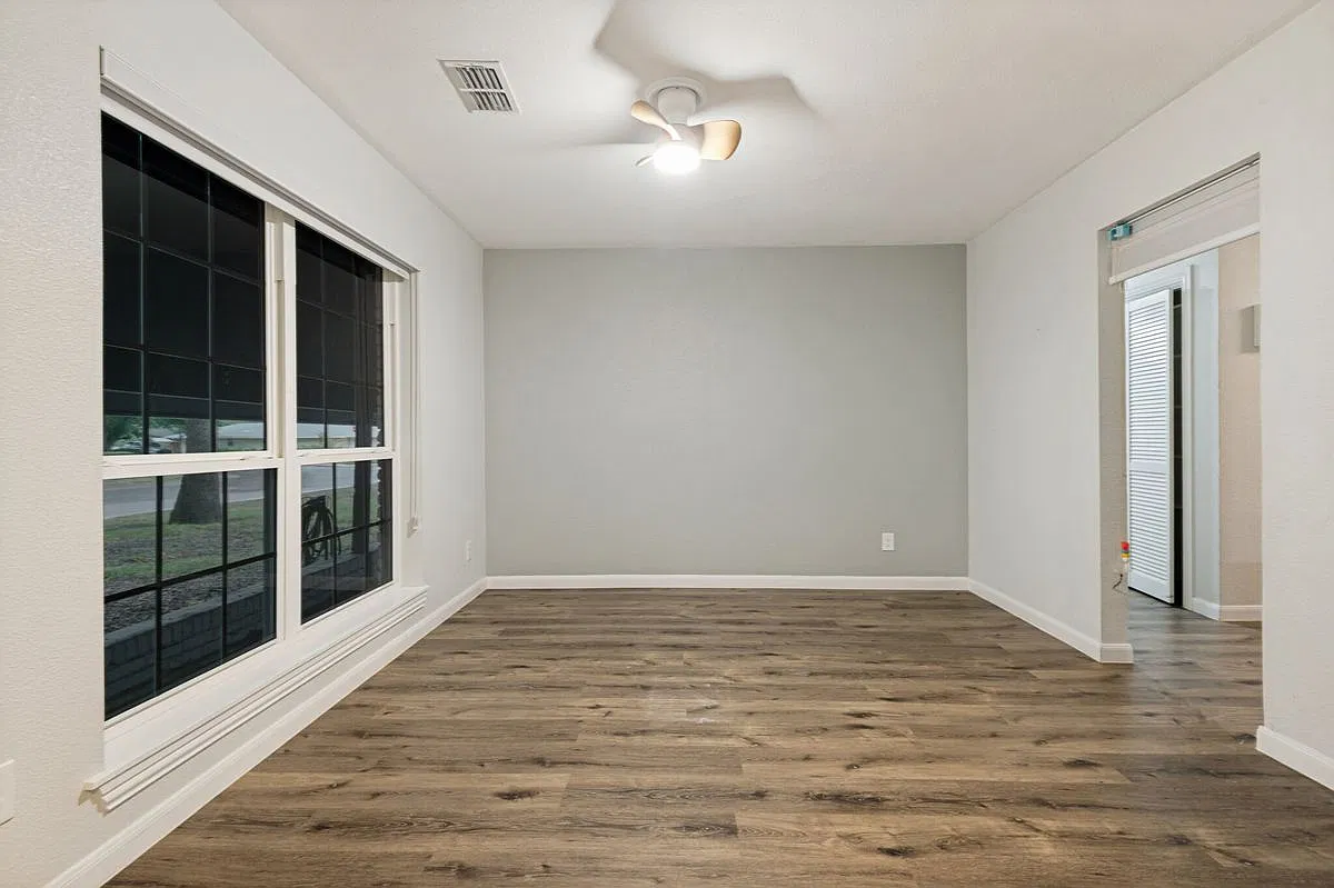 5 bed, 3.5 bath, 2782 sqft, $3,190 — Photo 4