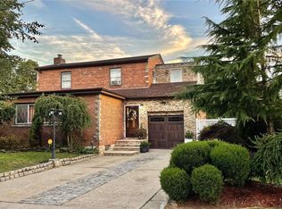 200 Montauk St, Valley Stream, NY 11580