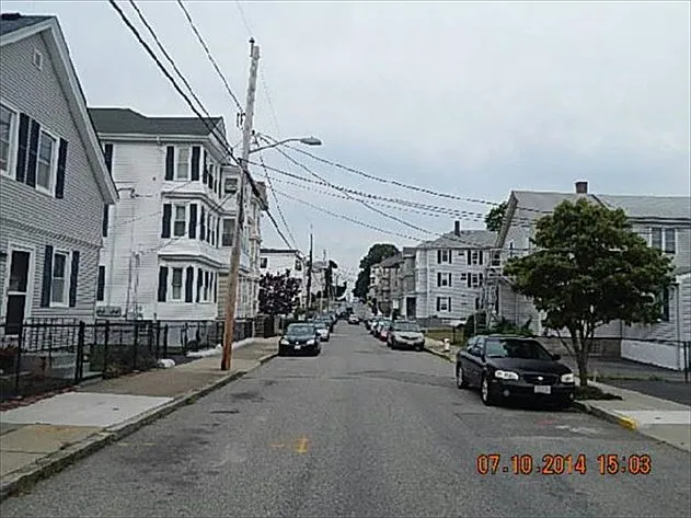 Building Photo 3