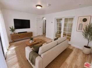 934 1/2 S Berendo St, Los Angeles, CA 90006