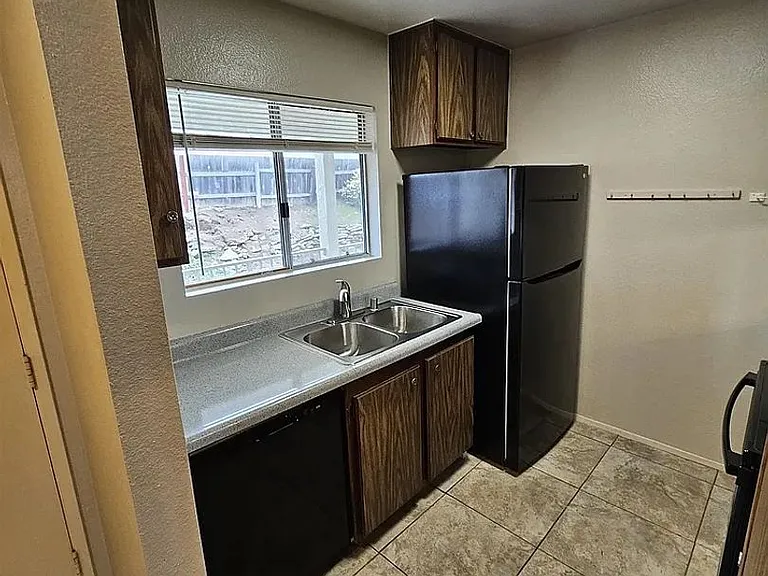6675 Mission Gorge Rd #A202 — Photo 2