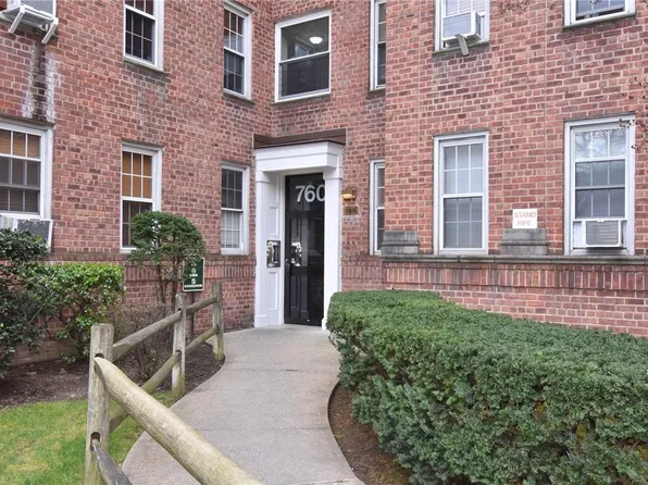 760 Bronx River Road #A64, Yonkers, NY 10708