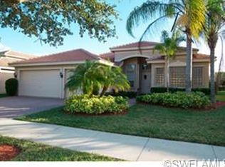 2104 Amargo Way, Naples, FL 34119
