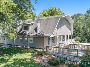 865 144th Ave, Wayland, MI 49348