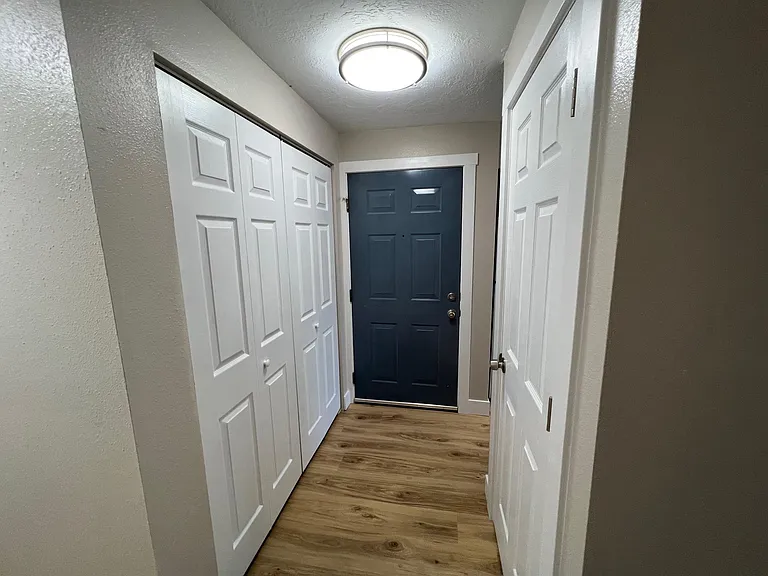 708 Browning Ave S #16 — Photo 16