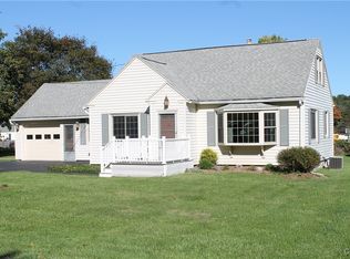 5291 Abbe Dr, Syracuse, NY 13219