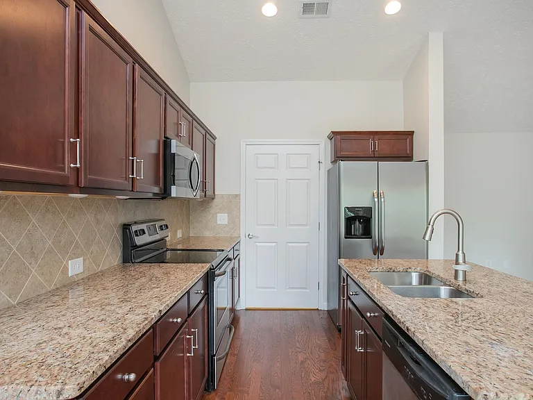395 Devon Chase Hl #6402 — Photo 18