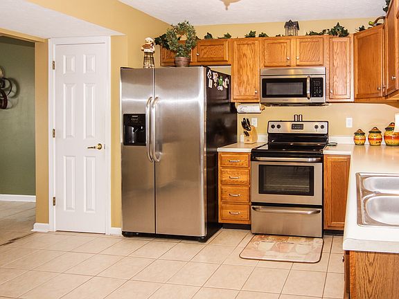 5th image of 808 Heatherwood Dr