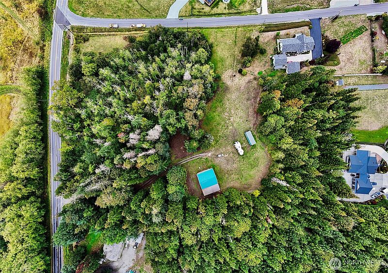 3rd image of 347 Utsalady Road