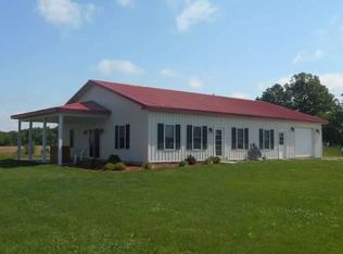 7663 Bee Branch Rd, Iuka, IL 62849