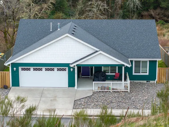 17 NW Kalmia Ave, Warrenton, OR 97146