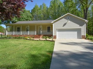 1689 Brookford Rd, Kernersville, NC 27284