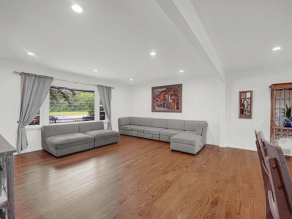 5th image of 12617 W Francis Rd