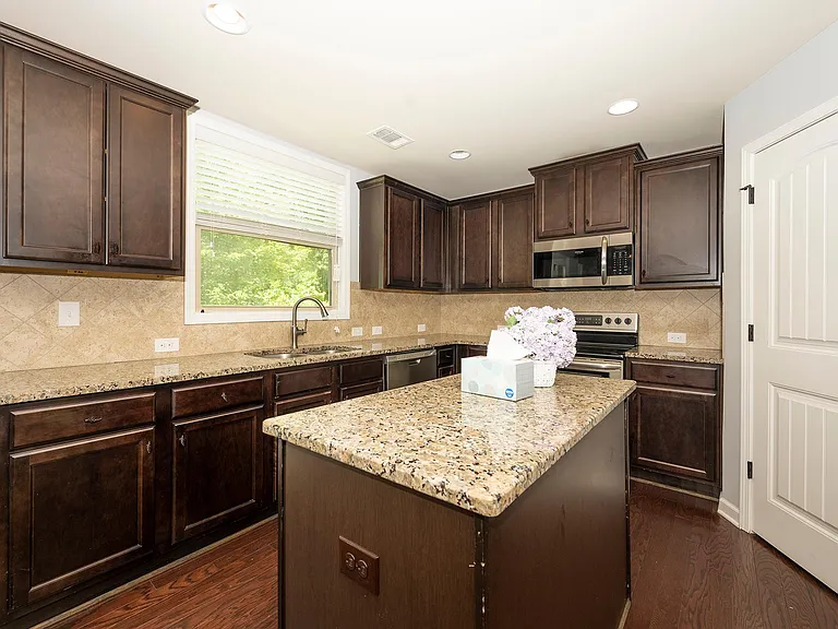 4067 Water Mill Dr — Photo 15