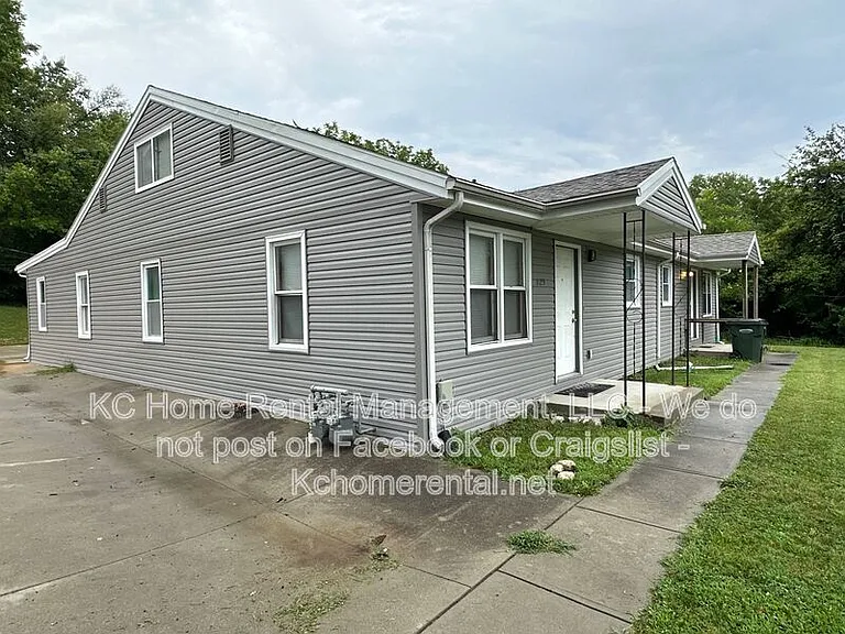 1127 Sherman Ave — Photo 31