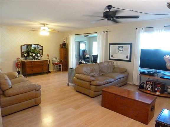 4th image of 966 San Salvador Dr