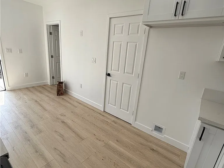 6144 Fair Ave — Photo 10