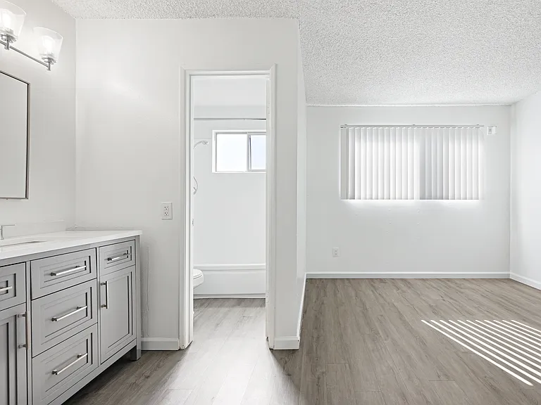 4880 Rolando Ct #27 — Photo 11