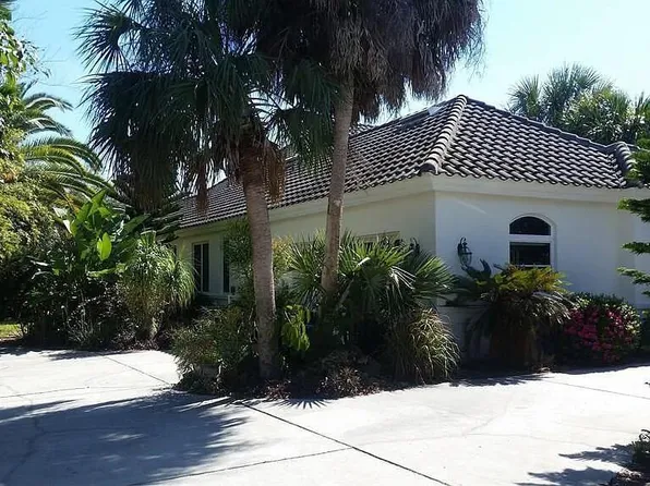 2 Avenue Monet, Palm Coast, FL 32137