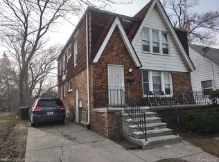 6897 Greenview Ave, Detroit, MI 48228