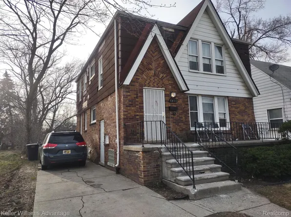 6897 Greenview Ave, Detroit, MI 48228