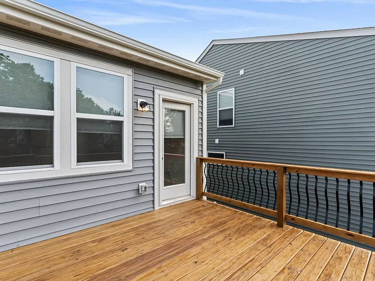 10046 Windcrest Farms Ln — Photo 14