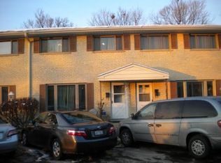 618 W Central Rd, Arlington Heights, IL 60005