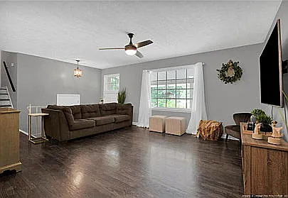 1020 Riverside Cir — Photo 3