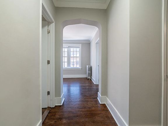 3rd image of 7420 N Damen Ave #Eeb1b6fb8