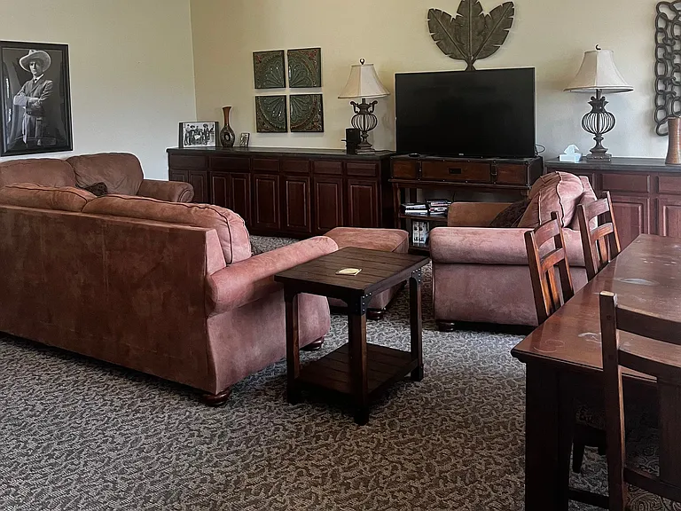 Hickory Ridge Apartments — Photo 7