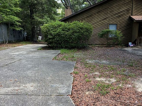 2nd image of 408 Deborah Ln #A