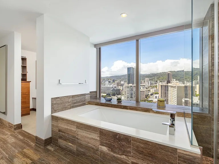 1555 Kapiolani Blvd #2000 — Photo 21