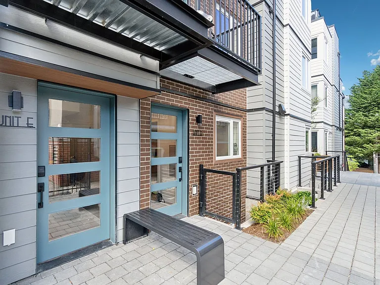 Modern Studio Living Just Steps from UW The Row Apartments — Photo 7