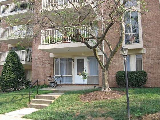 1st image of 2625 Redcoat Dr #214
