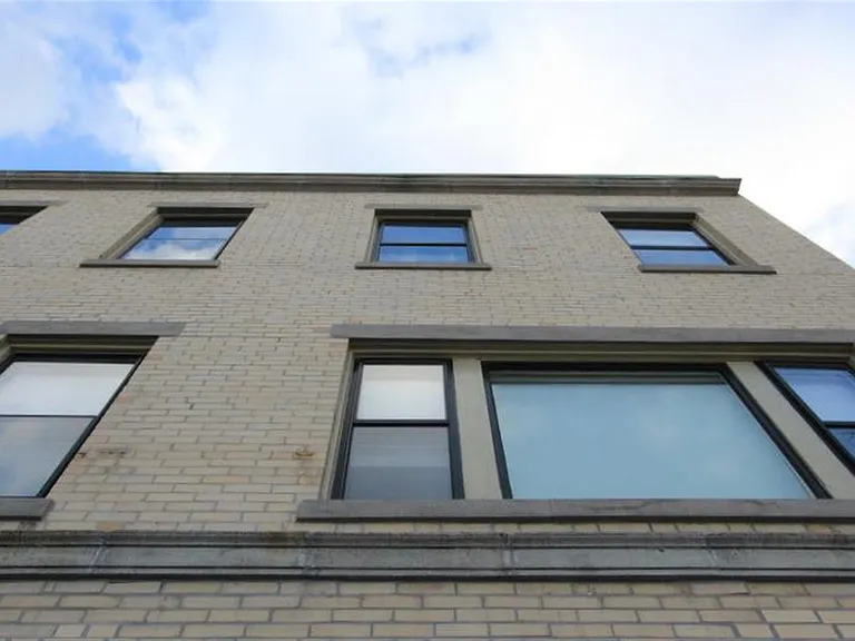 1010 Cambridge St — Photo 2