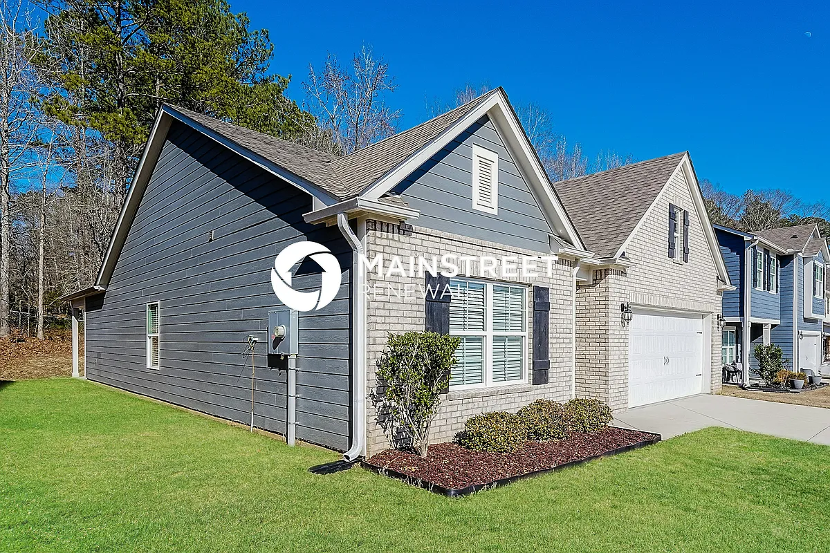 Front View - 794 Valley Cir
