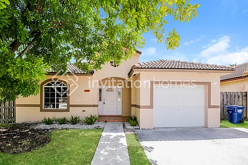17184 SW 143rd Pl Photo 1