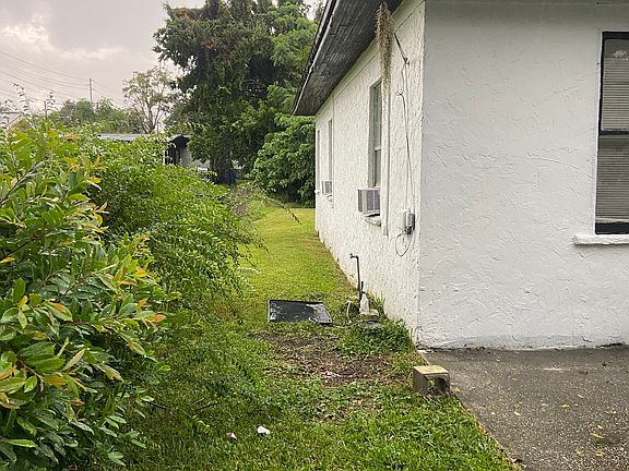 4th image of 1406 Amos Ave