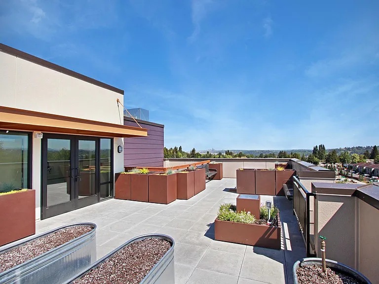 Tukwila Village Senior Living Apartments — Photo 21