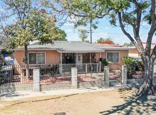 932 E Fairway Dr, Orange, CA 92866