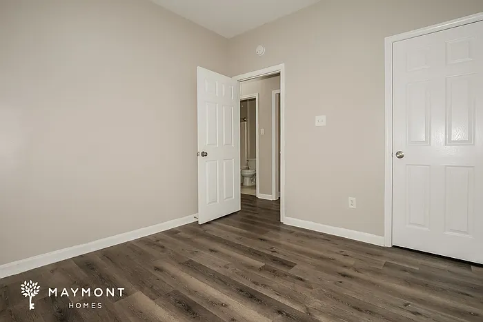 8441 Shady Elm Dr — Photo 15