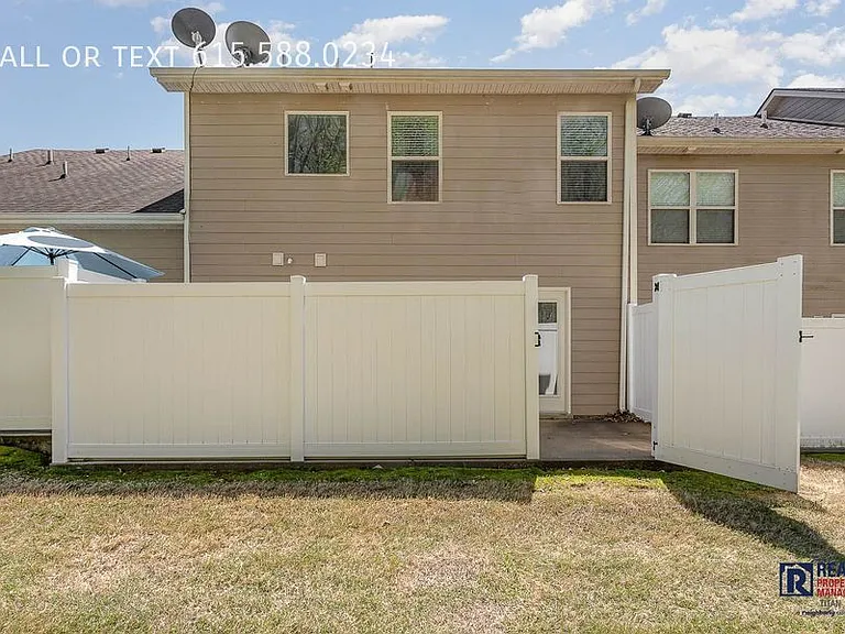 1052 Neeleys Bnd — Photo 24