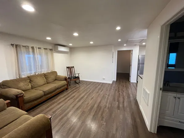 199 Willow Way E, Monmouth, OR 97361