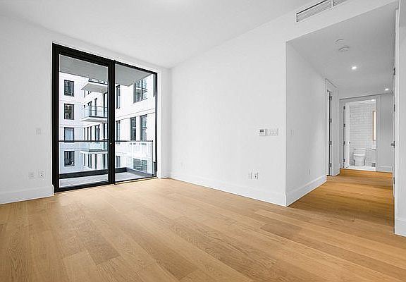 3rd image of 22-18 Jackson Ave #502