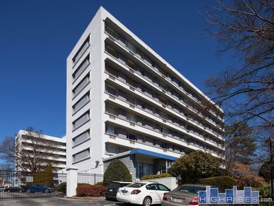 374 E Paces Ferry Rd NE, Atlanta, GA, 30305