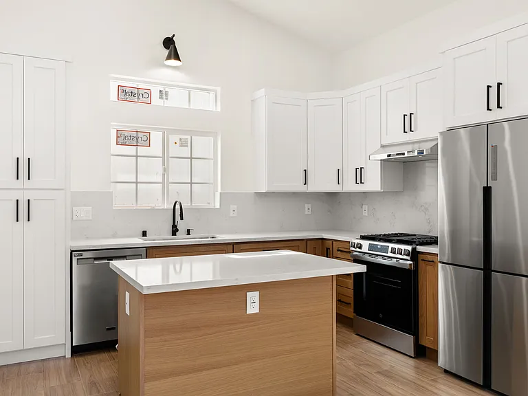 424 Locust St #D — Photo 5
