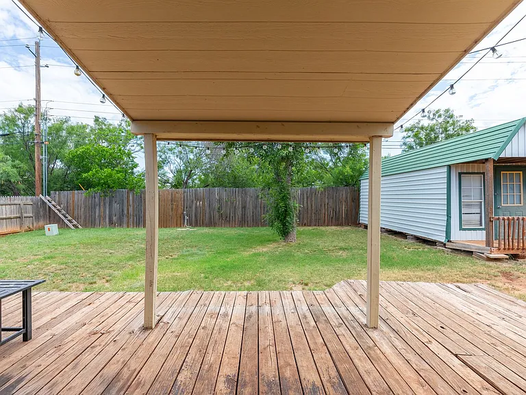 3902 Karen Dr — Photo 35