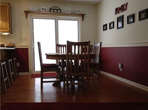 5th image of 1549 Grimes Cir