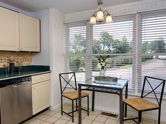 5th image of 11708 Vaukvalley Ln