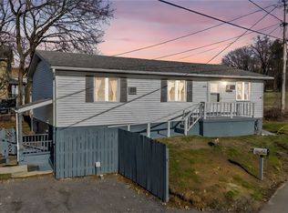 1152 W Gibson Ave, Connellsville, PA 15425